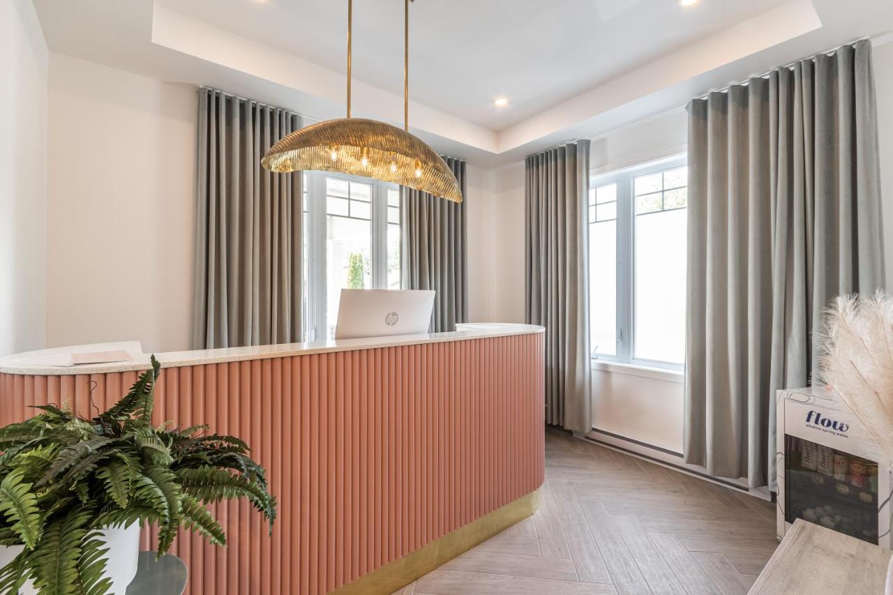 Hotel Le Rosay Venise-en-Québec Exteriör bild